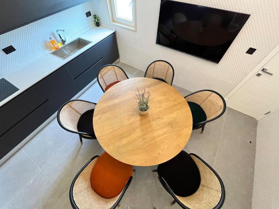 Beautiful 4-Bedroom Townhouse In 슬리에마 외부 사진